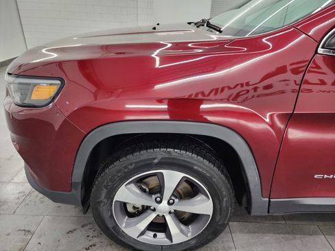 Used 2020 Jeep Cherokee Limited image 32