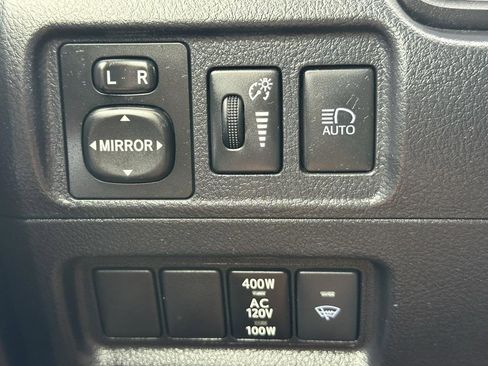 Used 2023 Toyota 4Runner SR5 image 17