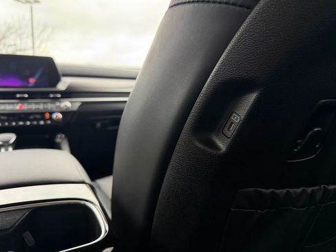 Used 2024 Kia Telluride S w/ S Sunroof Package image 32