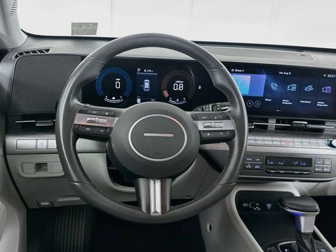 Used 2025 Hyundai Kona SEL AWD/4WD image 18