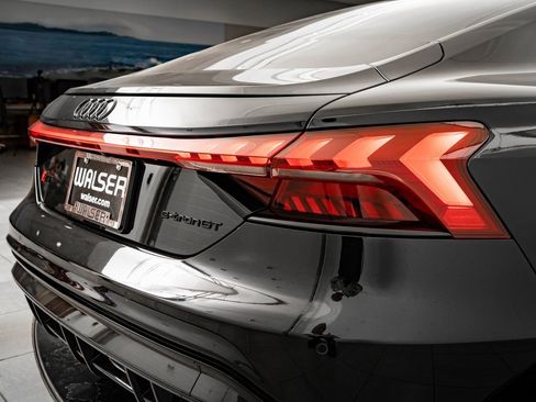 Used 2022 Audi RS e-tron GT w/ Carbon Performance Package image 9