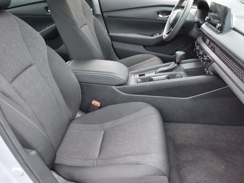 Used 2023 Honda Accord LX image 16