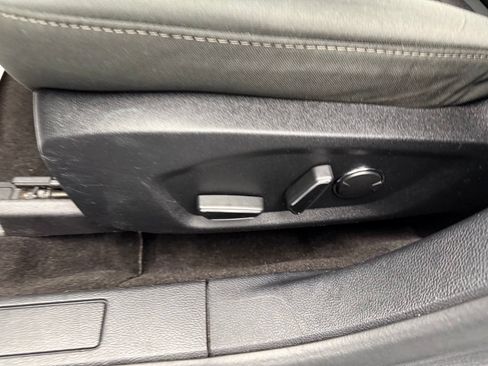 Used 2019 Ford Fusion SE FWD image 61