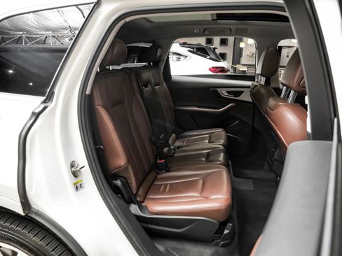 Used 2019 Audi Q7 2.0T Premium Plus w/ Premium Plus Package AWD/4WD image 33