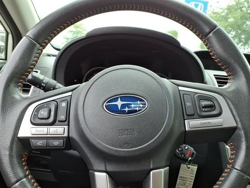 Used 2017 Subaru Crosstrek 2.0i Premium w/ Moonroof Package AWD/4WD image 23