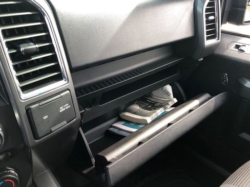 Used 2016 Ford F150 XLT w/ Equipment Group 302A Luxury image 34