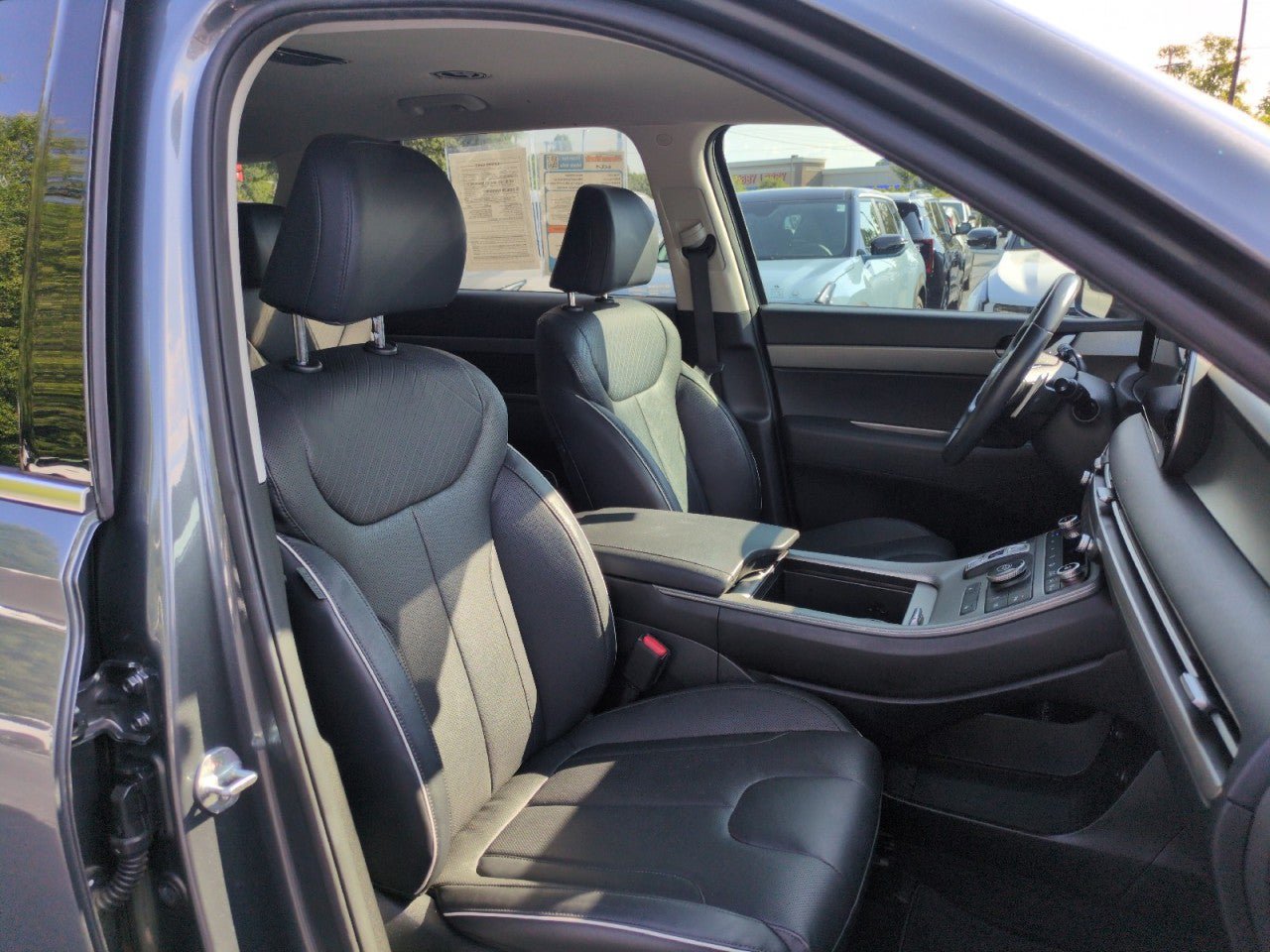 Used 2023 Hyundai Palisade SEL FWD image 27