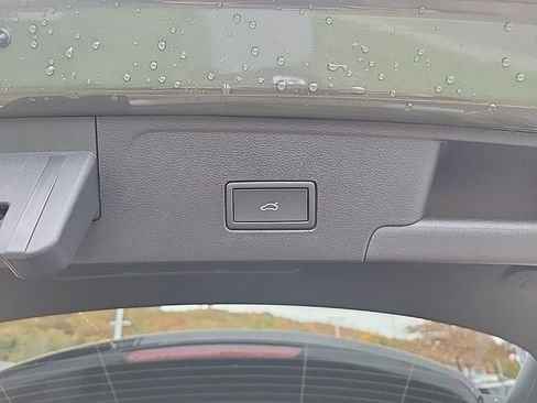 New 2026 Volkswagen Atlas Cross Sport SE image 54