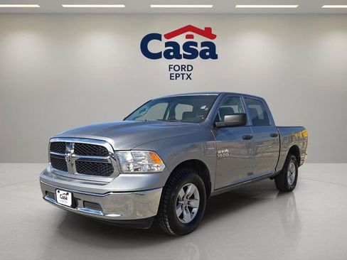 Used 2022 RAM 1500 Classic SLT image 6