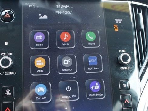 Used 2025 Subaru Outback Onyx Edition AWD/4WD image 25