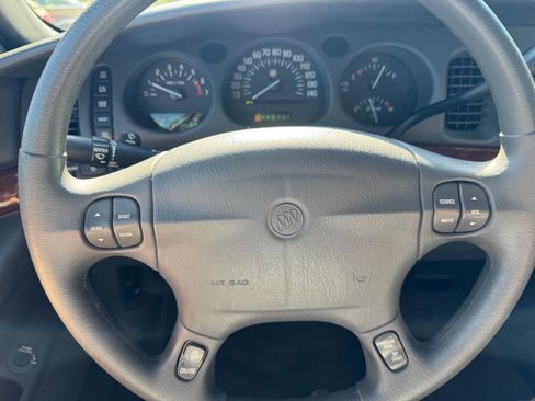 Used 2005 Buick Le Sabre Custom image 17