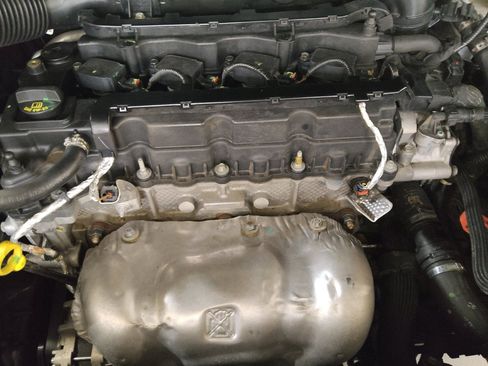 Used 2020 Jeep Compass Latitude FWD image 30