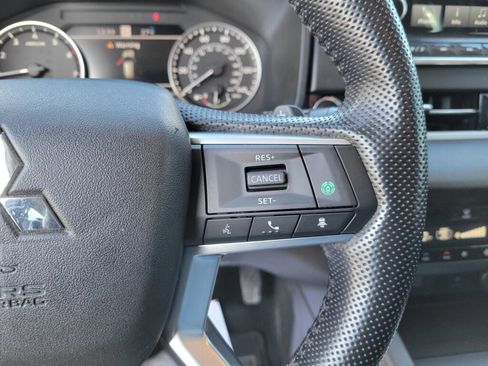 Used 2022 Mitsubishi Outlander SEL image 25