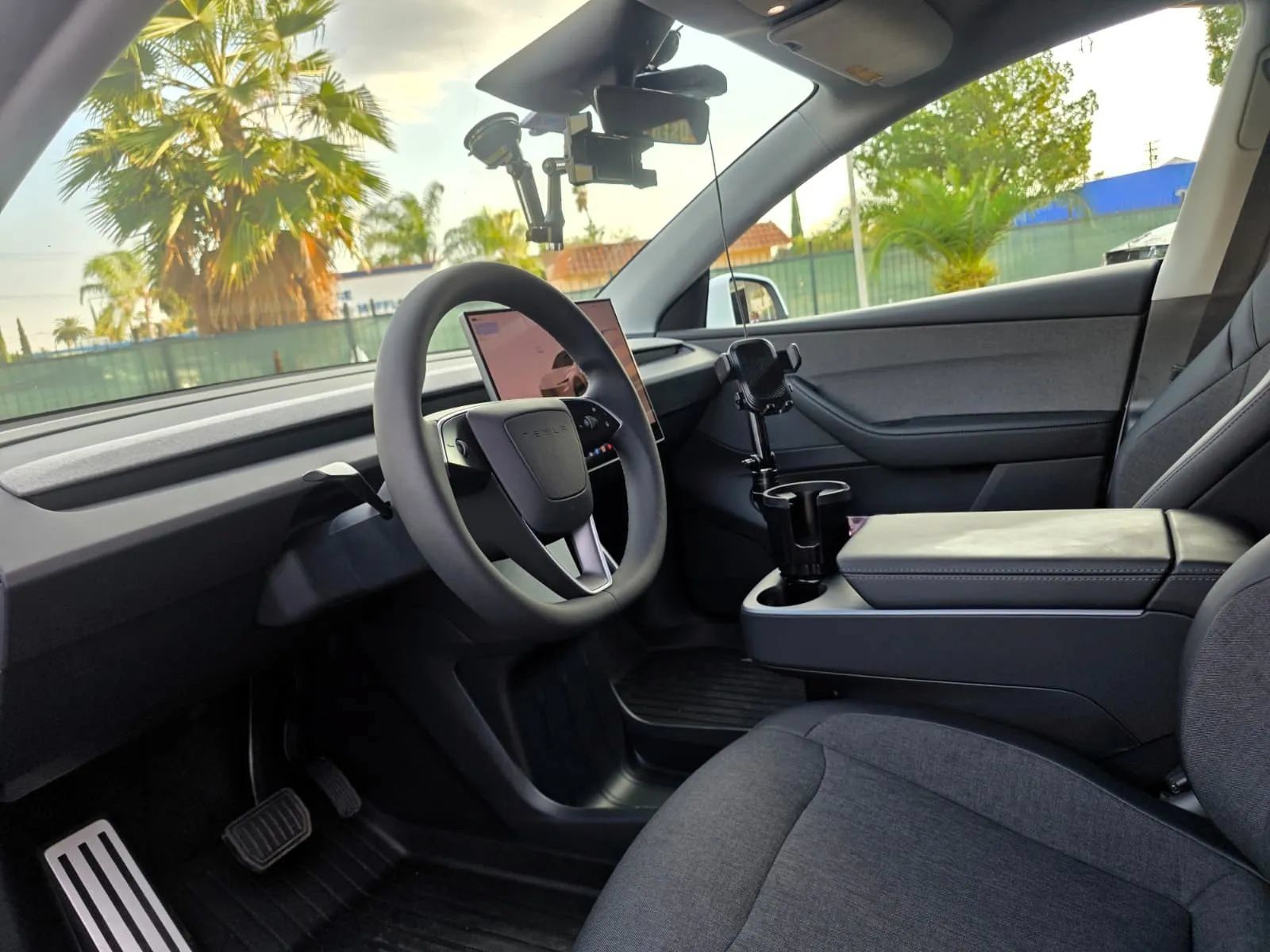 Used 2026 Tesla Model Y Long Range AWD/4WD image 5
