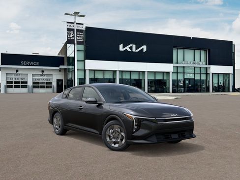 New 2026 Kia K4 LX image 9