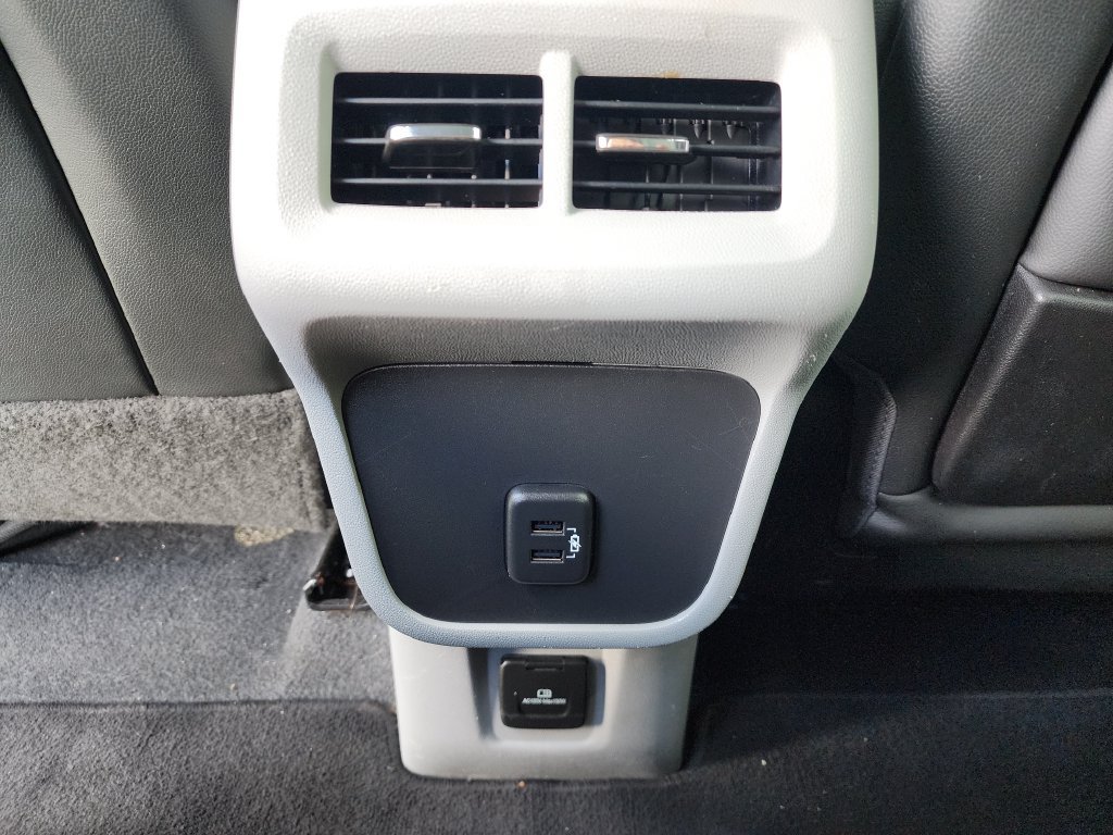 Used 2019 GMC Terrain SLT w/ Preferred Package FWD image 16