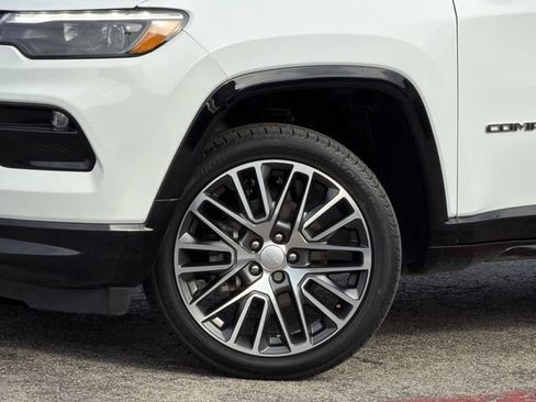 Used 2022 Jeep Compass Limited w/ Elite Group AWD/4WD image 8