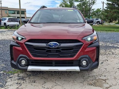 Certified 2024 Subaru Outback Limited AWD/4WD image 2