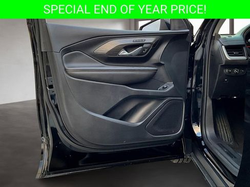 Used 2023 GMC Terrain SLT w/ LPO, Floor Liner Package image 20