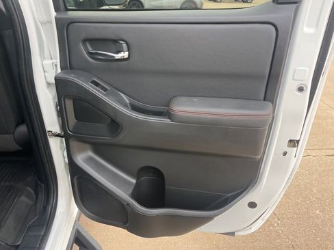 Used 2023 Nissan Frontier PRO-4X w/ Pro Convenience Package image 44