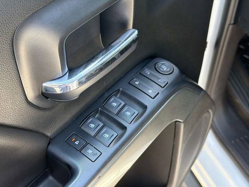 Used 2018 Chevrolet Silverado 1500 LT w/ LT Eassist Package RWD image 20