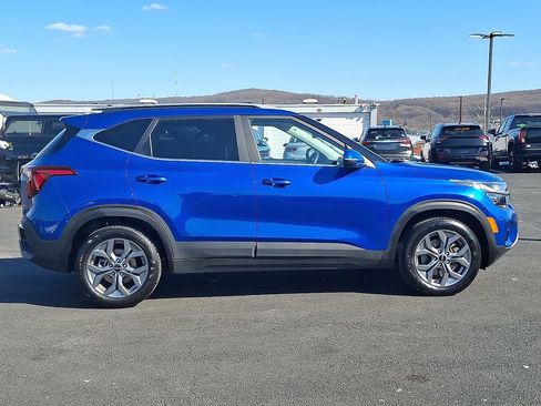 Certified 2024 Kia Seltos S image 7