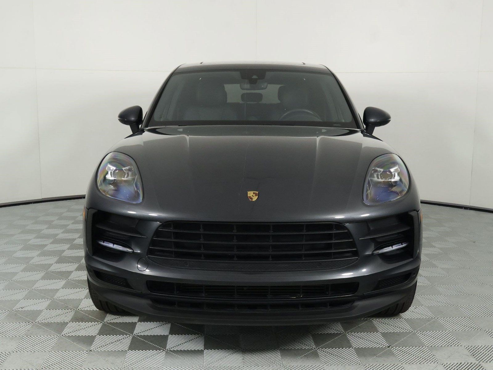 Certified 2021 Porsche Macan AWD/4WD image 10
