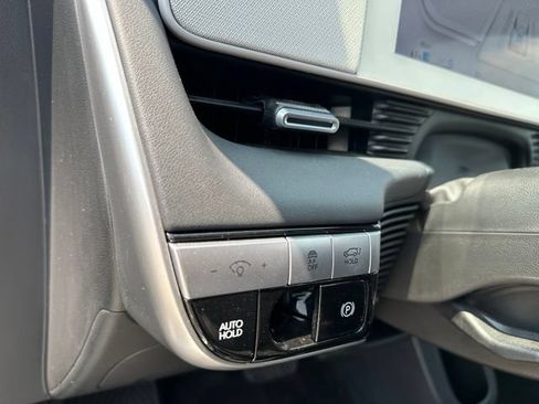 Used 2024 Hyundai Ioniq 5 Limited AWD/4WD image 18