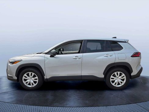 Used 2026 Toyota Corolla Cross L FWD image 6