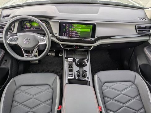 Certified 2025 Volkswagen Atlas Peak Edition SE image 16