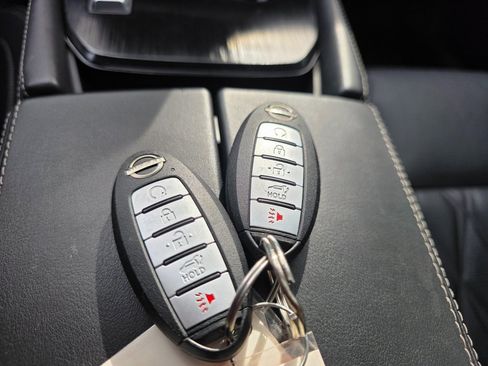 Used 2022 Nissan Rogue Platinum w/ Head-Up Display Package image 30