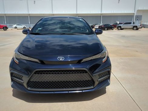 Used 2020 Toyota Corolla SE image 2