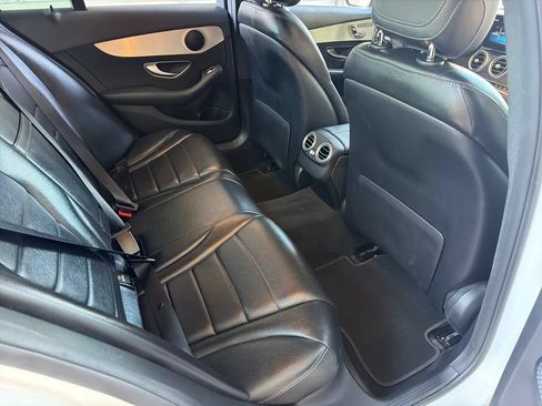 Used 2019 Mercedes-Benz C 300 Sedan image 30