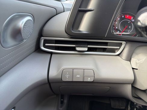 Certified 2023 Hyundai Elantra SEL image 28