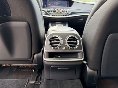 Used 2020 Mercedes-Benz S 560 Sedan image 16