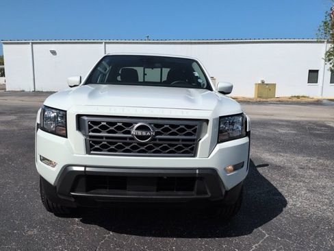 Certified 2022 Nissan Frontier SV RWD image 9