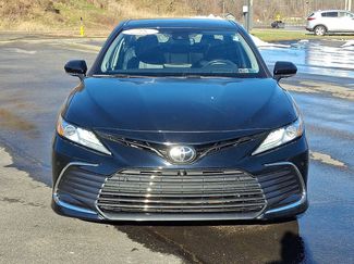 Used 2021 Toyota Camry XLE w/ Navigation Package video 2