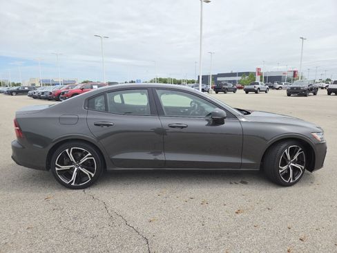 Used 2024 Volvo S60 B5 Plus FWD image 19