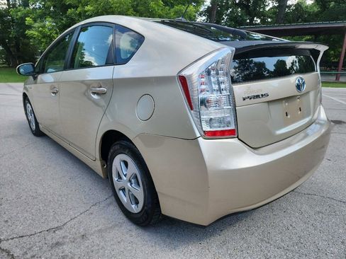 Used 2010 Toyota Prius Two FWD image 5