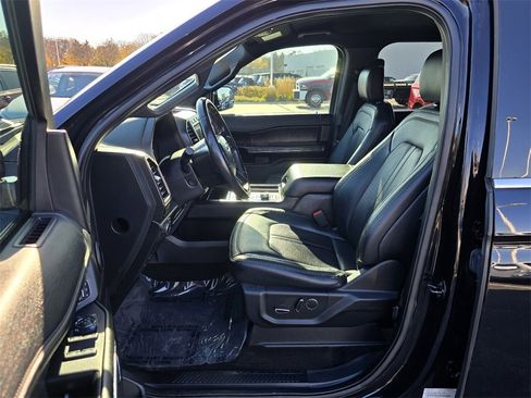 Used 2019 Ford Expedition Limited w/ Driver Assistance Package image 14