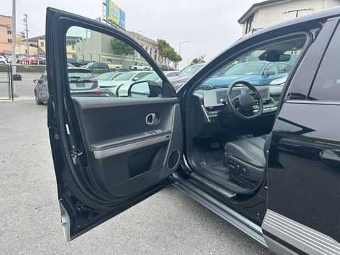 Used 2023 Hyundai Ioniq 5 Limited w/ Cargo Package RWD image 9