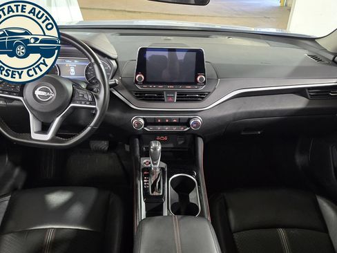 Used 2025 Nissan Altima 2.5 SR FWD image 25