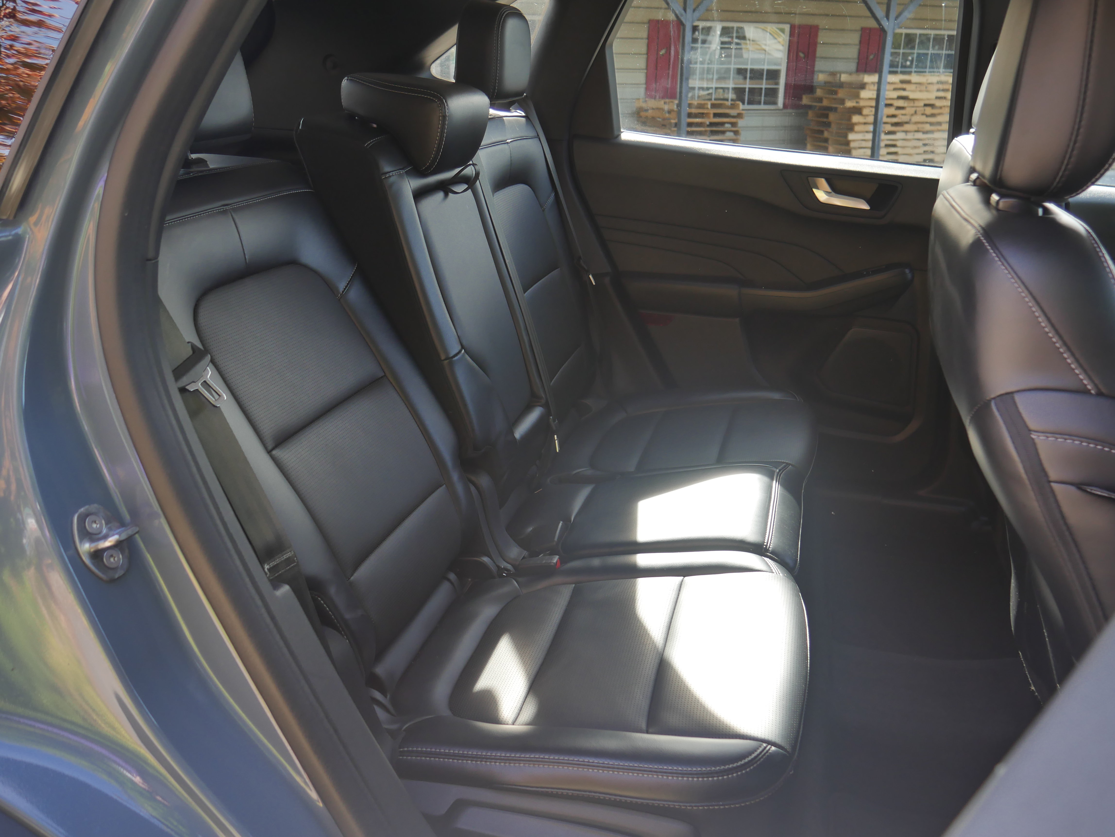 Certified 2024 Ford Escape Platinum AWD/4WD image 27