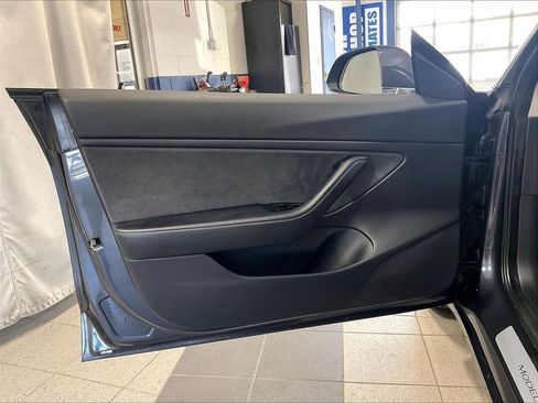 Used 2018 Tesla Model 3 Long Range AWD/4WD image 9