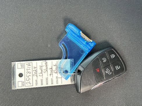 Used 2024 Chevrolet Silverado 1500 LT Trail Boss image 28