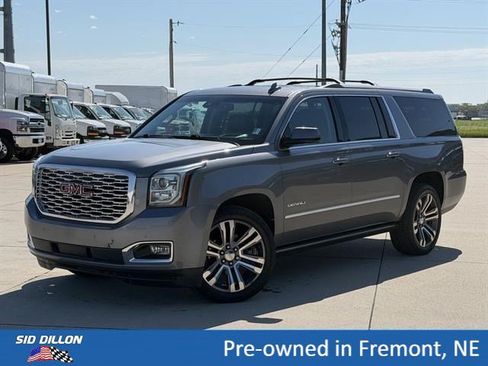 Used 2018 GMC Yukon XL Denali w/ Denali Ultimate Package AWD/4WD image 1