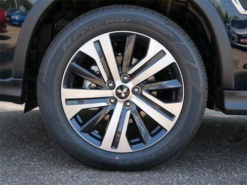 New 2025 Mitsubishi Outlander Sport SE image 3