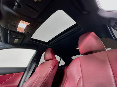 Used 2018 Lexus IS 350 image 23