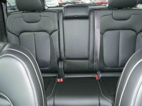 New 2025 Jeep Grand Cherokee Limited image 41