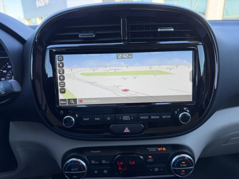 Certified 2022 Kia Soul EX image 22